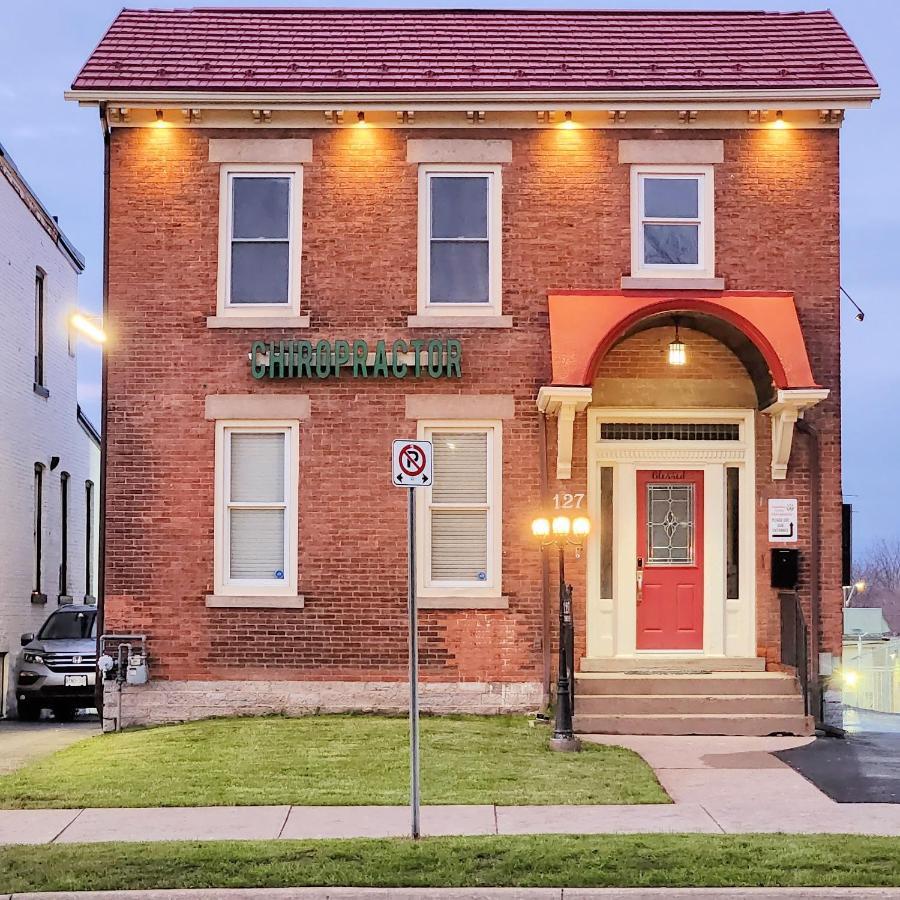 The Cozy Cove Modern King-Bedroom Full Apartment Saint Catharines Exterior photo